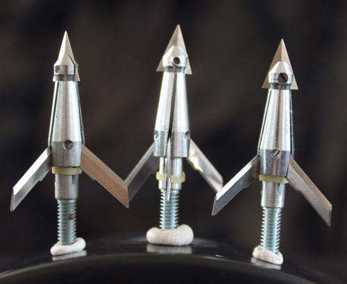 3x 125 Grain Rocket Steelhead 3 blade 1" cut mechanical broadheads for hunting bows and crossbows